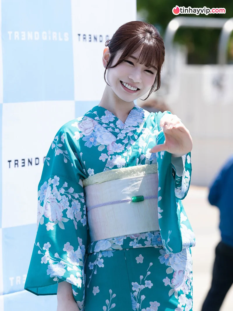 JAV idol Saika Kawakita gây phẫn nộ vì dùng AI làm phim 18+