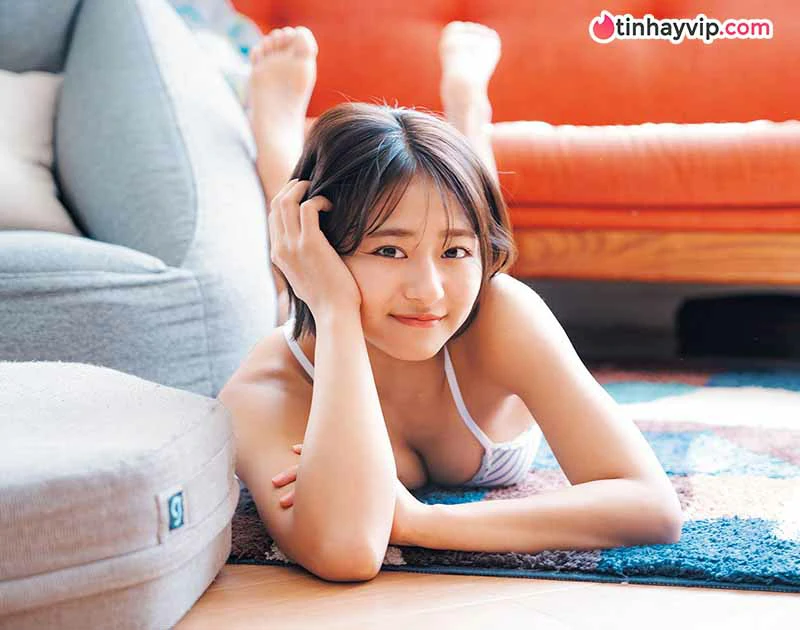 Sumipon nổi bật trong loạt ảnh tự sướng với bikini 2 dây