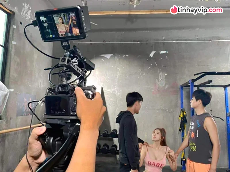 Phim 18+ Nhật rơi vào khủng hoảng, phải cắt giảm chi phí