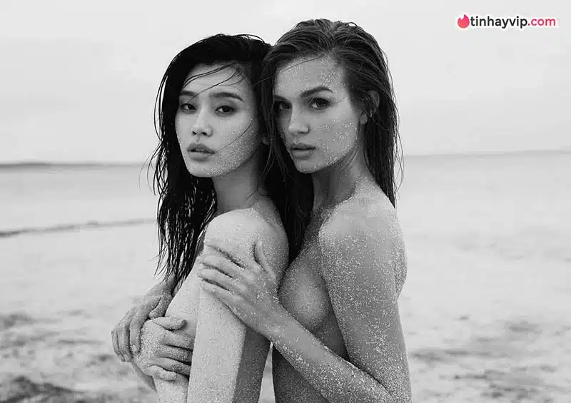 Hề Mộng Dao tái xuất bùng nổ tại Victoria's Secret