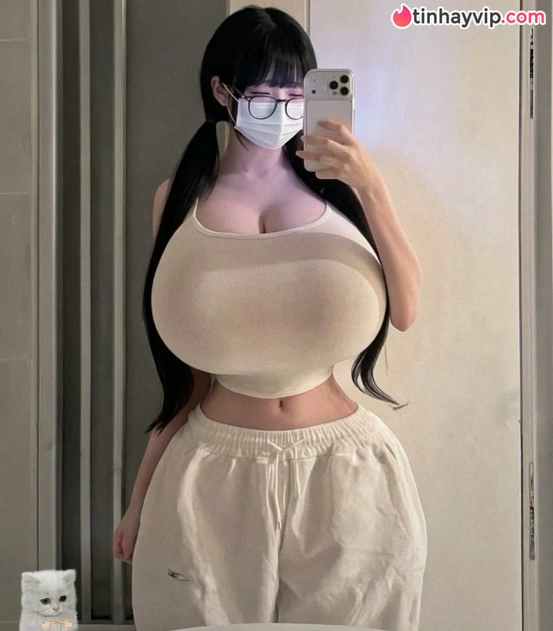 Hot girl Instagram khiến CĐM ngộp thở trước thân hình quá đỗi bốc lửa