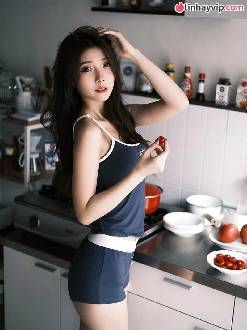 Nữ thần cổ động Jessie trở lại rạng rỡ sau tai nạn bị fan nam quá khích dùng dao tấn công