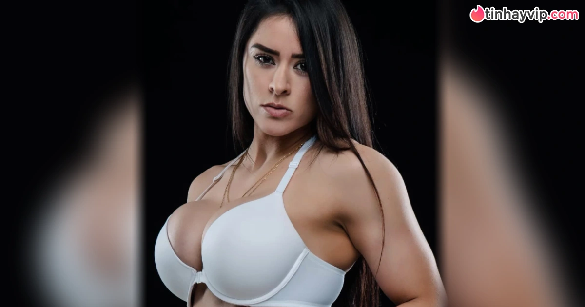 Lucero Acosta kiếm đậm nửa triệu đô la nhờ sự cố lộ vòng 1 trên sóng trực tiếp