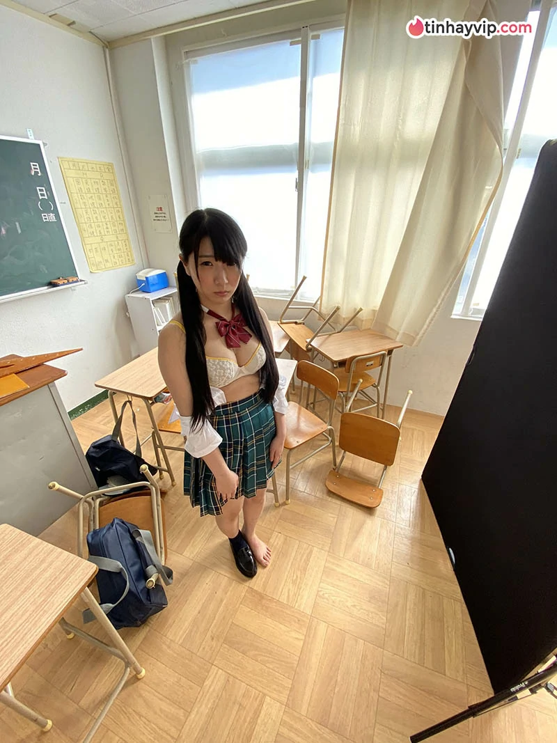 Mihi Nanami và mối tình khiến cô bước vào ngành phim 18