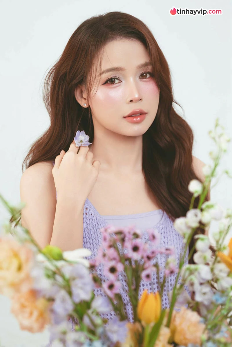 Nguyễn Hà My khoe bộ ảnh mới với nhan sắc ngọt ngào