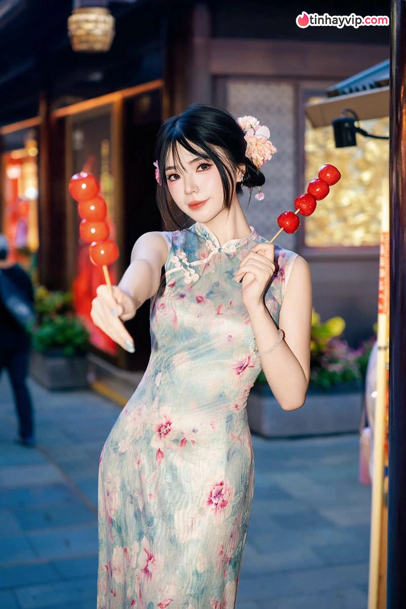 Remind Nè cosplay tiên cá Vodyanitsa quyến rũ hớp hồn fan