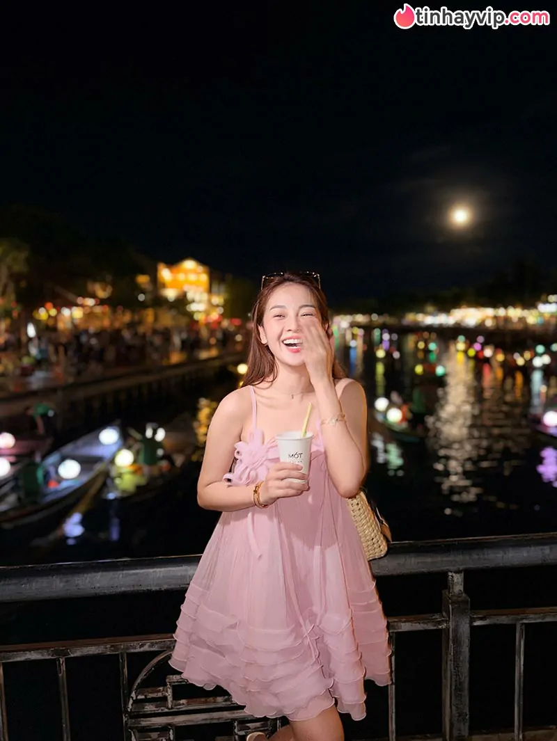 Vừa khoe sắc ngọt ngào tại Hội An, Tam Triều Dâng đã bị netizen réo tên vào drama tình ái