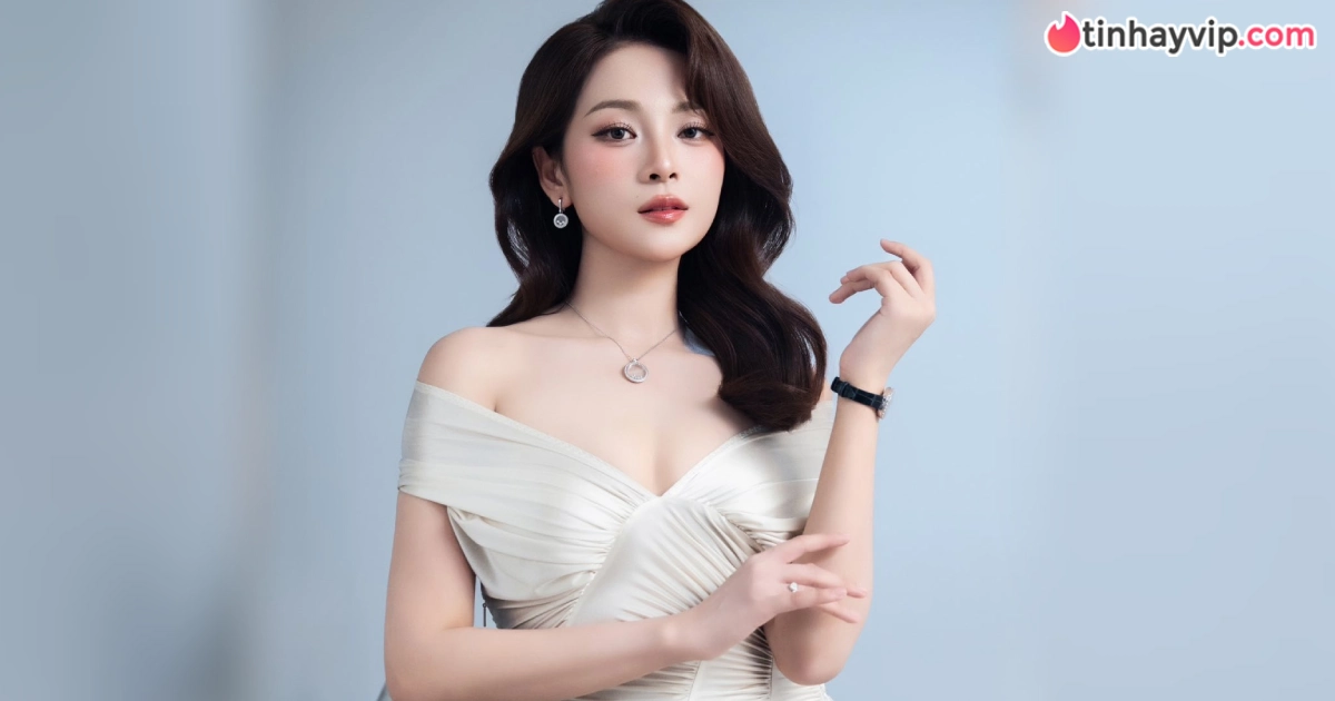 Vừa khoe sắc ngọt ngào tại Hội An, Tam Triều Dâng đã bị netizen réo tên vào drama tình ái